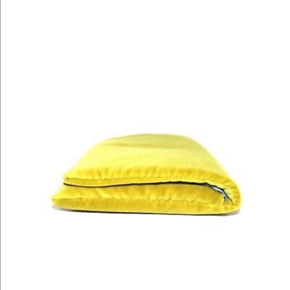 Authentic Gucci Hollywood Collection Velvet Satin Clutch Sunglass Case Yellow - Picture 3 of 7